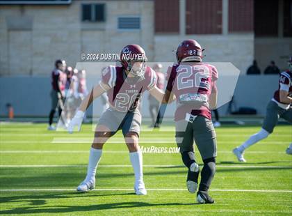 Thumbnail 1 in A&M Consolidated vs. La Porte (UIL Football 5A D1 Region III Semifinal) photogallery.