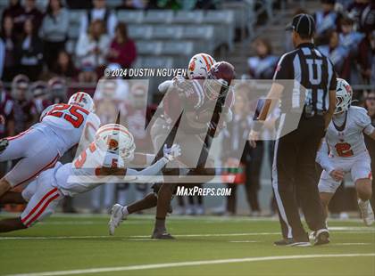 Thumbnail 2 in A&M Consolidated vs. La Porte (UIL Football 5A D1 Region III Semifinal) photogallery.
