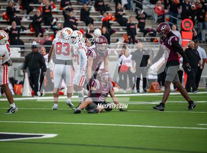 Thumbnail 3 in A&M Consolidated vs. La Porte (UIL Football 5A D1 Region III Semifinal) photogallery.
