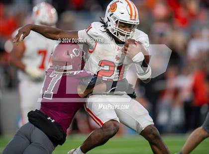 Thumbnail 3 in A&M Consolidated vs. La Porte (UIL Football 5A D1 Region III Semifinal) photogallery.