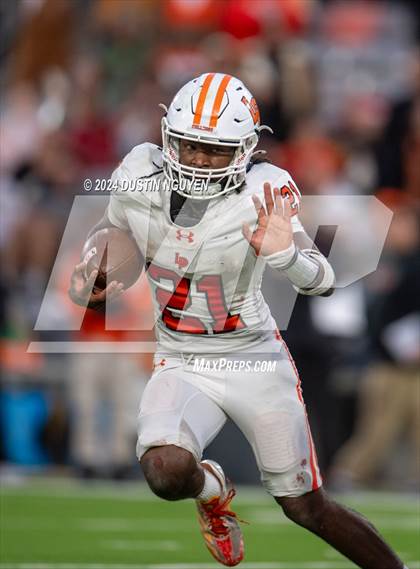 Thumbnail 2 in A&M Consolidated vs. La Porte (UIL Football 5A D1 Region III Semifinal) photogallery.