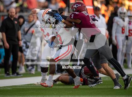 Thumbnail 3 in A&M Consolidated vs. La Porte (UIL Football 5A D1 Region III Semifinal) photogallery.