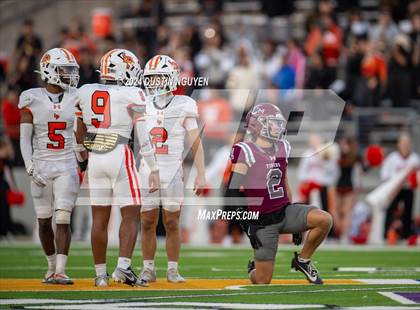 Thumbnail 1 in A&M Consolidated vs. La Porte (UIL Football 5A D1 Region III Semifinal) photogallery.
