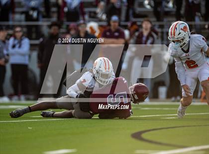 Thumbnail 3 in A&M Consolidated vs. La Porte (UIL Football 5A D1 Region III Semifinal) photogallery.