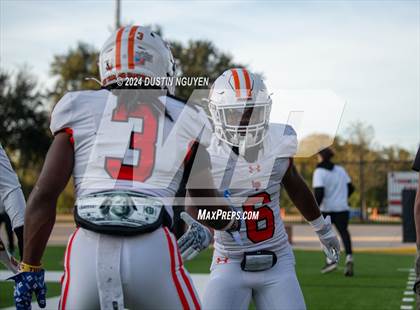 Thumbnail 1 in A&M Consolidated vs. La Porte (UIL Football 5A D1 Region III Semifinal) photogallery.