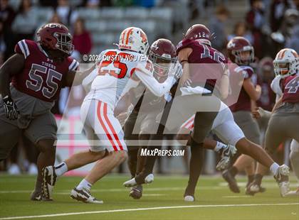 Thumbnail 1 in A&M Consolidated vs. La Porte (UIL Football 5A D1 Region III Semifinal) photogallery.