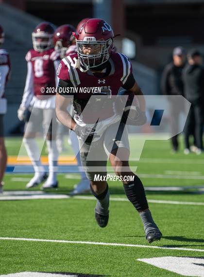 Thumbnail 2 in A&M Consolidated vs. La Porte (UIL Football 5A D1 Region III Semifinal) photogallery.