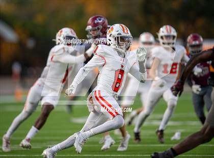 Thumbnail 3 in A&M Consolidated vs. La Porte (UIL Football 5A D1 Region III Semifinal) photogallery.