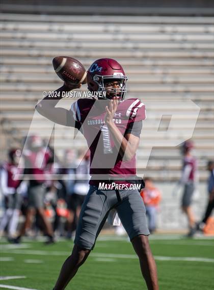 Thumbnail 2 in A&M Consolidated vs. La Porte (UIL Football 5A D1 Region III Semifinal) photogallery.