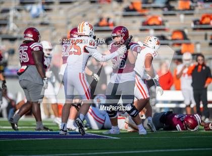 Thumbnail 1 in A&M Consolidated vs. La Porte (UIL Football 5A D1 Region III Semifinal) photogallery.