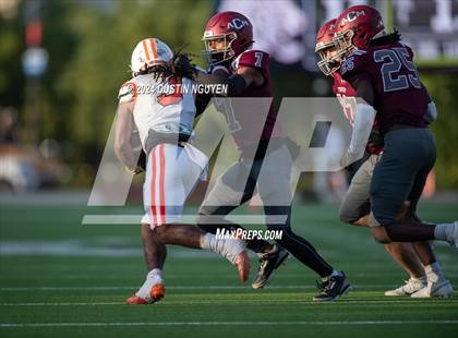 Thumbnail 3 in A&M Consolidated vs. La Porte (UIL Football 5A D1 Region III Semifinal) photogallery.