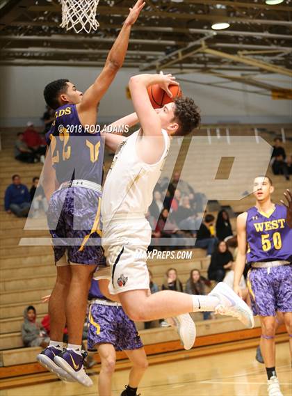 Thumbnail 3 in Bellevue West @ Lincoln Southeast photogallery.