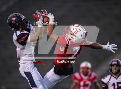 Thumbnail 2 in  Lawndale vs San Joaquin Memorial (CIF State Championship D2-A) photogallery.