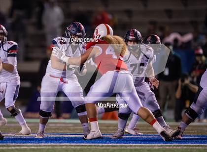 Thumbnail 1 in  Lawndale vs San Joaquin Memorial (CIF State Championship D2-A) photogallery.