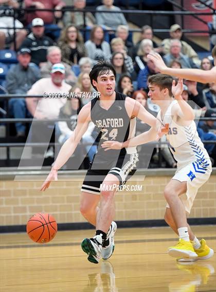 Thumbnail 3 in Graford vs Huckabay (UIL Region III-1A Semifinal) photogallery.