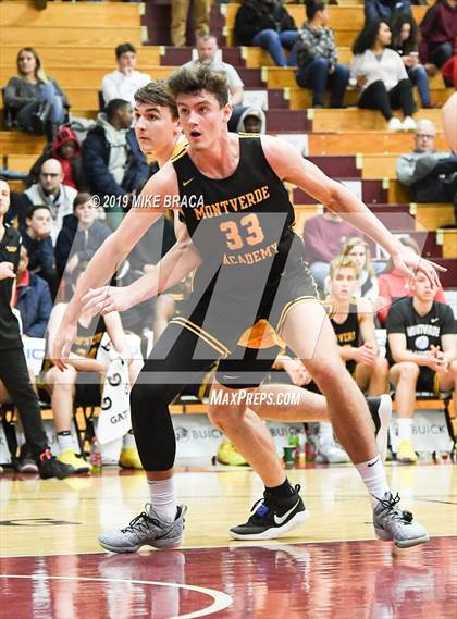 Thumbnail 1 in Woodstock Academy vs. Montverde Academy (Spalding Hoophall Classic) photogallery.