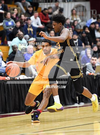 Thumbnail 2 in Woodstock Academy vs. Montverde Academy (Spalding Hoophall Classic) photogallery.