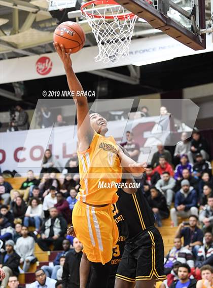 Thumbnail 1 in Woodstock Academy vs. Montverde Academy (Spalding Hoophall Classic) photogallery.