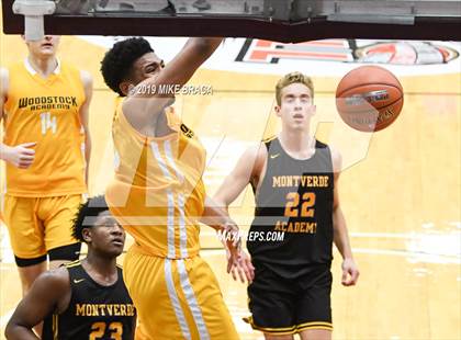 Thumbnail 1 in Woodstock Academy vs. Montverde Academy (Spalding Hoophall Classic) photogallery.