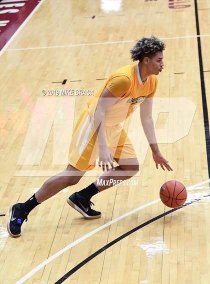 Thumbnail 3 in Woodstock Academy vs. Montverde Academy (Spalding Hoophall Classic) photogallery.