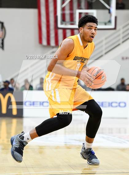 Thumbnail 1 in Woodstock Academy vs. Montverde Academy (Spalding Hoophall Classic) photogallery.