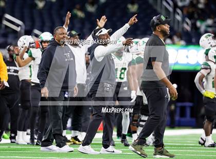 Thumbnail 1 in DeSoto vs. Summer Creek (UIL 6A D2 Football Final) photogallery.