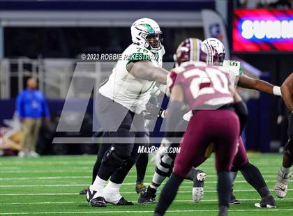 Thumbnail 1 in DeSoto vs. Summer Creek (UIL 6A D2 Football Final) photogallery.
