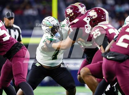 Thumbnail 3 in DeSoto vs. Summer Creek (UIL 6A D2 Football Final) photogallery.