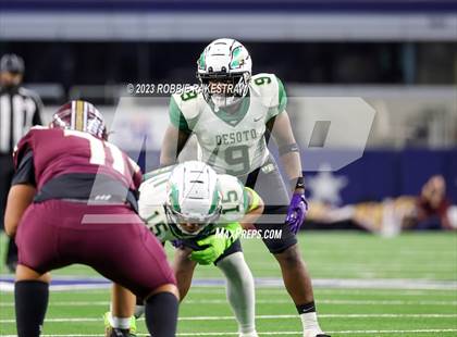 Thumbnail 3 in DeSoto vs. Summer Creek (UIL 6A D2 Football Final) photogallery.
