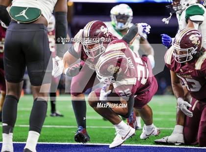 Thumbnail 3 in DeSoto vs. Summer Creek (UIL 6A D2 Football Final) photogallery.