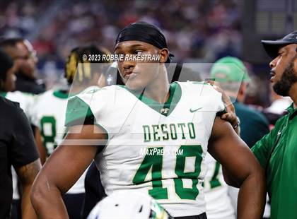 Thumbnail 1 in DeSoto vs. Summer Creek (UIL 6A D2 Football Final) photogallery.
