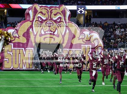 Thumbnail 1 in DeSoto vs. Summer Creek (UIL 6A D2 Football Final) photogallery.