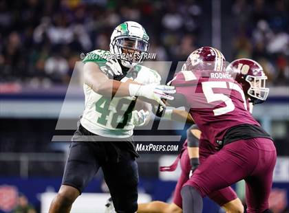 Thumbnail 3 in DeSoto vs. Summer Creek (UIL 6A D2 Football Final) photogallery.