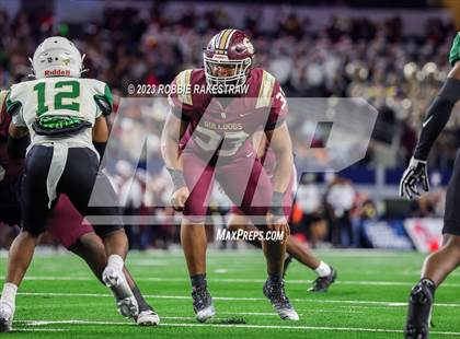 Thumbnail 1 in DeSoto vs. Summer Creek (UIL 6A D2 Football Final) photogallery.
