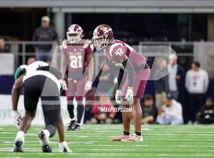 Thumbnail 3 in DeSoto vs. Summer Creek (UIL 6A D2 Football Final) photogallery.