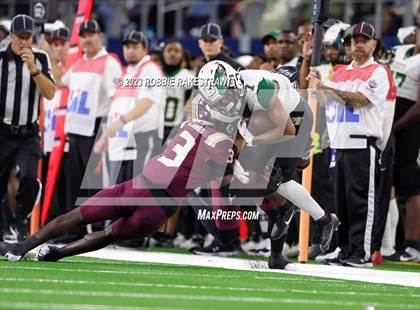 Thumbnail 1 in DeSoto vs. Summer Creek (UIL 6A D2 Football Final) photogallery.
