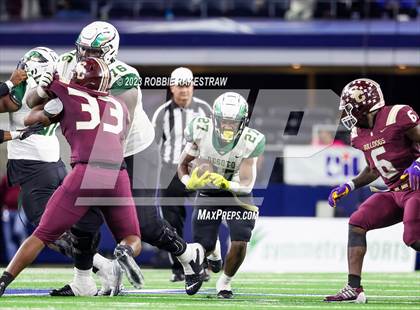 Thumbnail 1 in DeSoto vs. Summer Creek (UIL 6A D2 Football Final) photogallery.