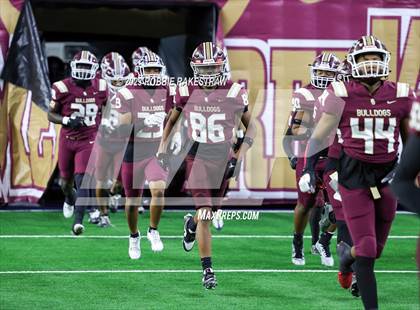 Thumbnail 2 in DeSoto vs. Summer Creek (UIL 6A D2 Football Final) photogallery.