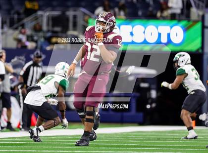 Thumbnail 2 in DeSoto vs. Summer Creek (UIL 6A D2 Football Final) photogallery.