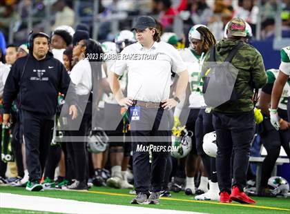 Thumbnail 3 in DeSoto vs. Summer Creek (UIL 6A D2 Football Final) photogallery.