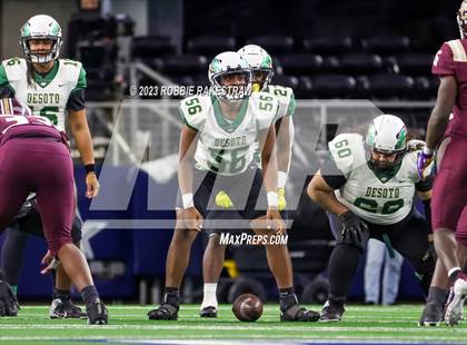 Thumbnail 1 in DeSoto vs. Summer Creek (UIL 6A D2 Football Final) photogallery.