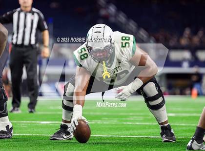 Thumbnail 1 in DeSoto vs. Summer Creek (UIL 6A D2 Football Final) photogallery.