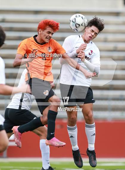Thumbnail 2 in Scarborough vs Jasper (UIL 4A Area Playoff) photogallery.