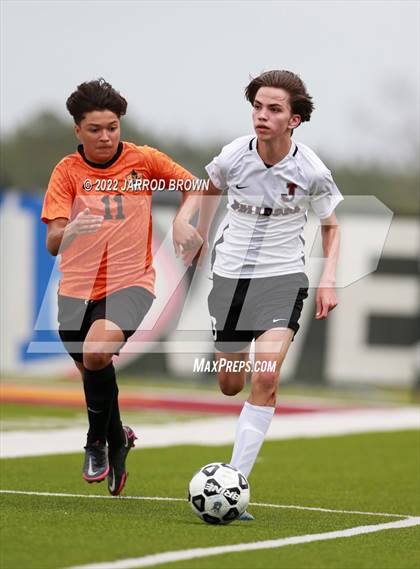 Thumbnail 3 in Scarborough vs Jasper (UIL 4A Area Playoff) photogallery.