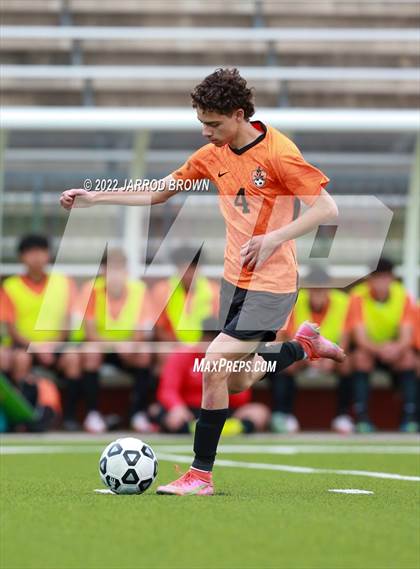 Thumbnail 3 in Scarborough vs Jasper (UIL 4A Area Playoff) photogallery.