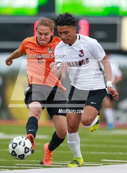 Thumbnail 2 in Scarborough vs Jasper (UIL 4A Area Playoff) photogallery.