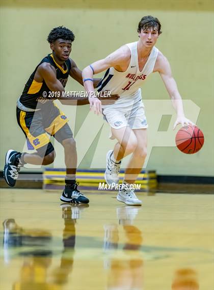 Thumbnail 2 in Terry Sanford vs. Corinth Holders (Cumberland County Holiday Classic - 1st Round) photogallery.