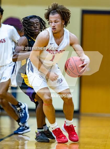 Thumbnail 3 in Terry Sanford vs. Corinth Holders (Cumberland County Holiday Classic - 1st Round) photogallery.