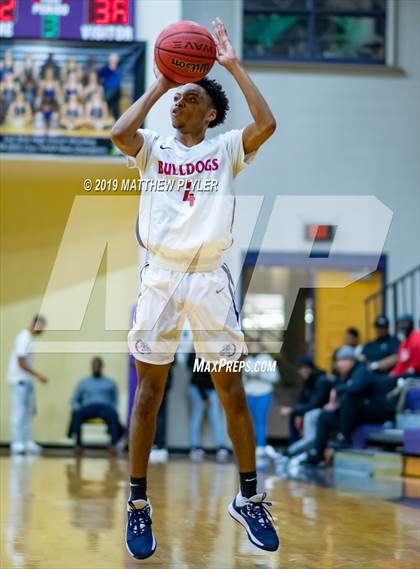 Thumbnail 3 in Terry Sanford vs. Corinth Holders (Cumberland County Holiday Classic - 1st Round) photogallery.