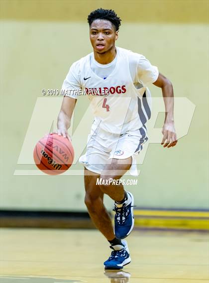 Thumbnail 3 in Terry Sanford vs. Corinth Holders (Cumberland County Holiday Classic - 1st Round) photogallery.